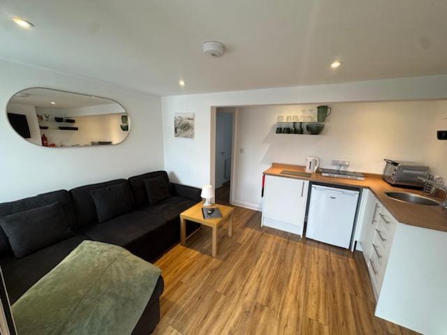 Valletta House Holiday Apartments สเกคเนส ภายนอก รูปภาพ