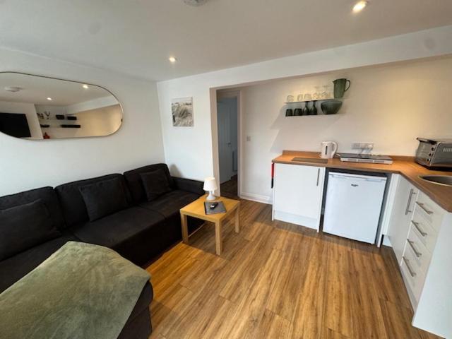 Valletta House Holiday Apartments สเกคเนส ภายนอก รูปภาพ