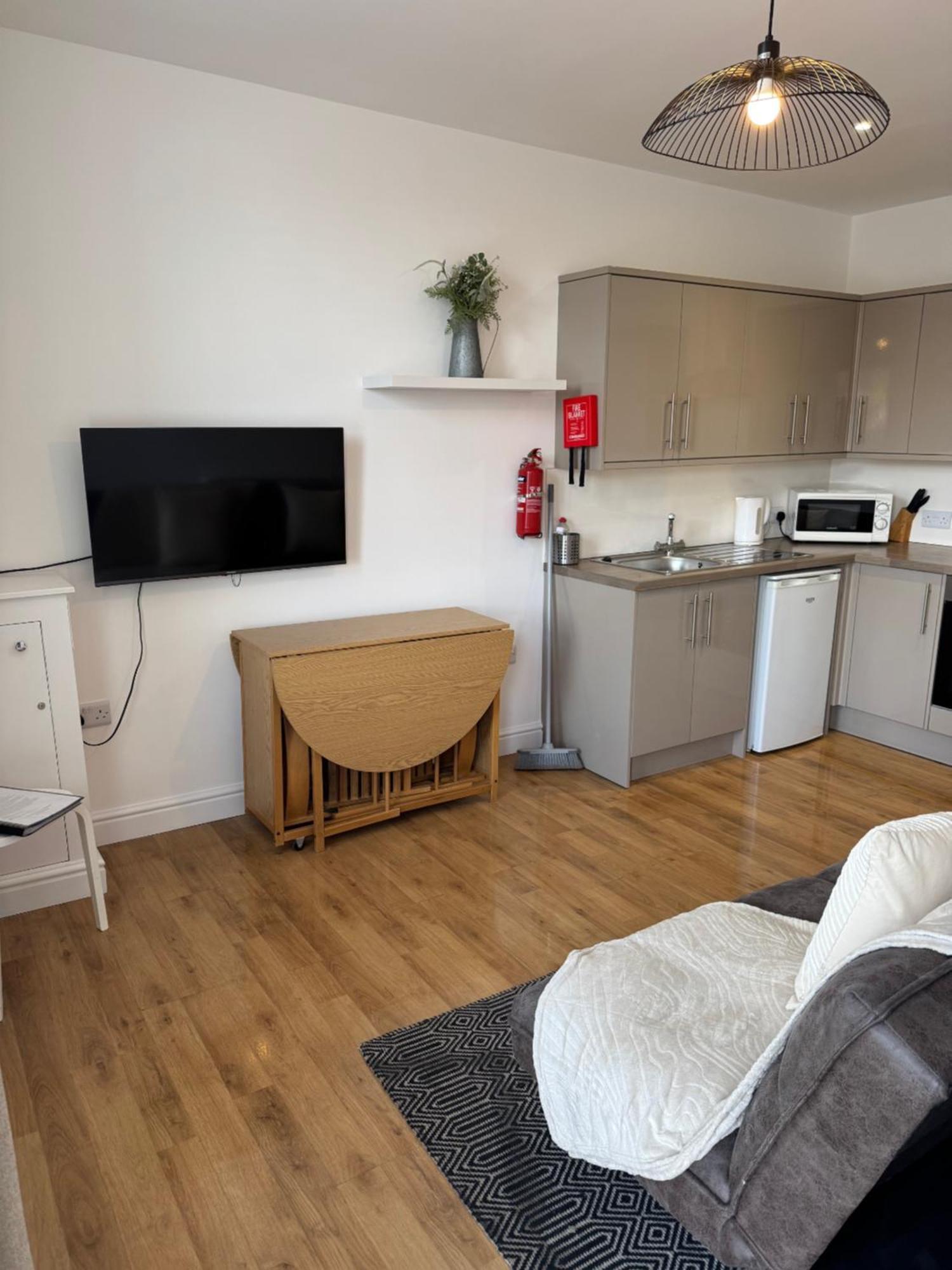 Valletta House Holiday Apartments สเกคเนส ภายนอก รูปภาพ