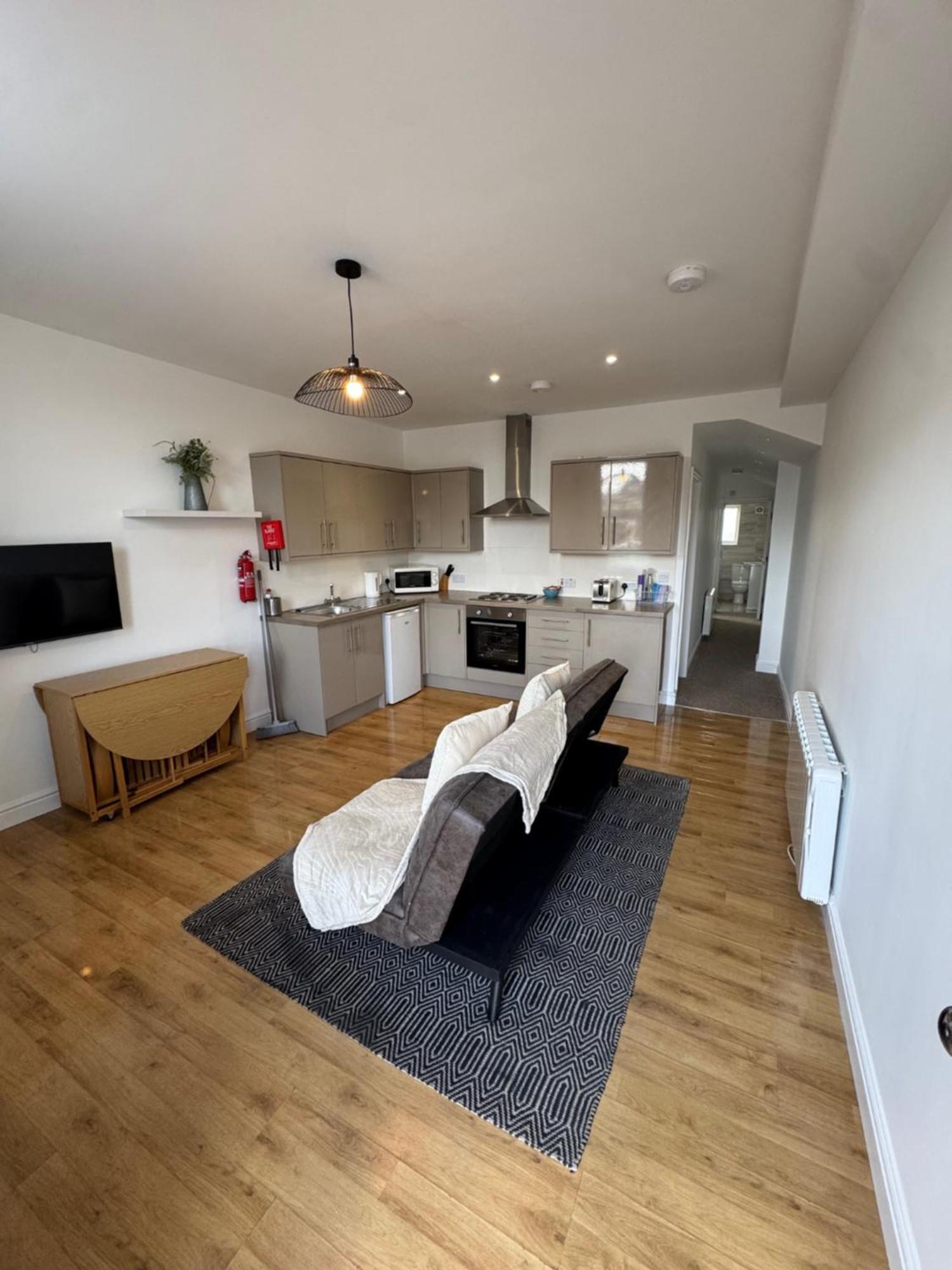 Valletta House Holiday Apartments สเกคเนส ภายนอก รูปภาพ
